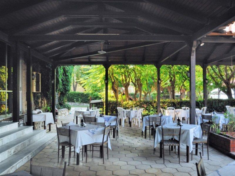 Mimoza Hotel 2*